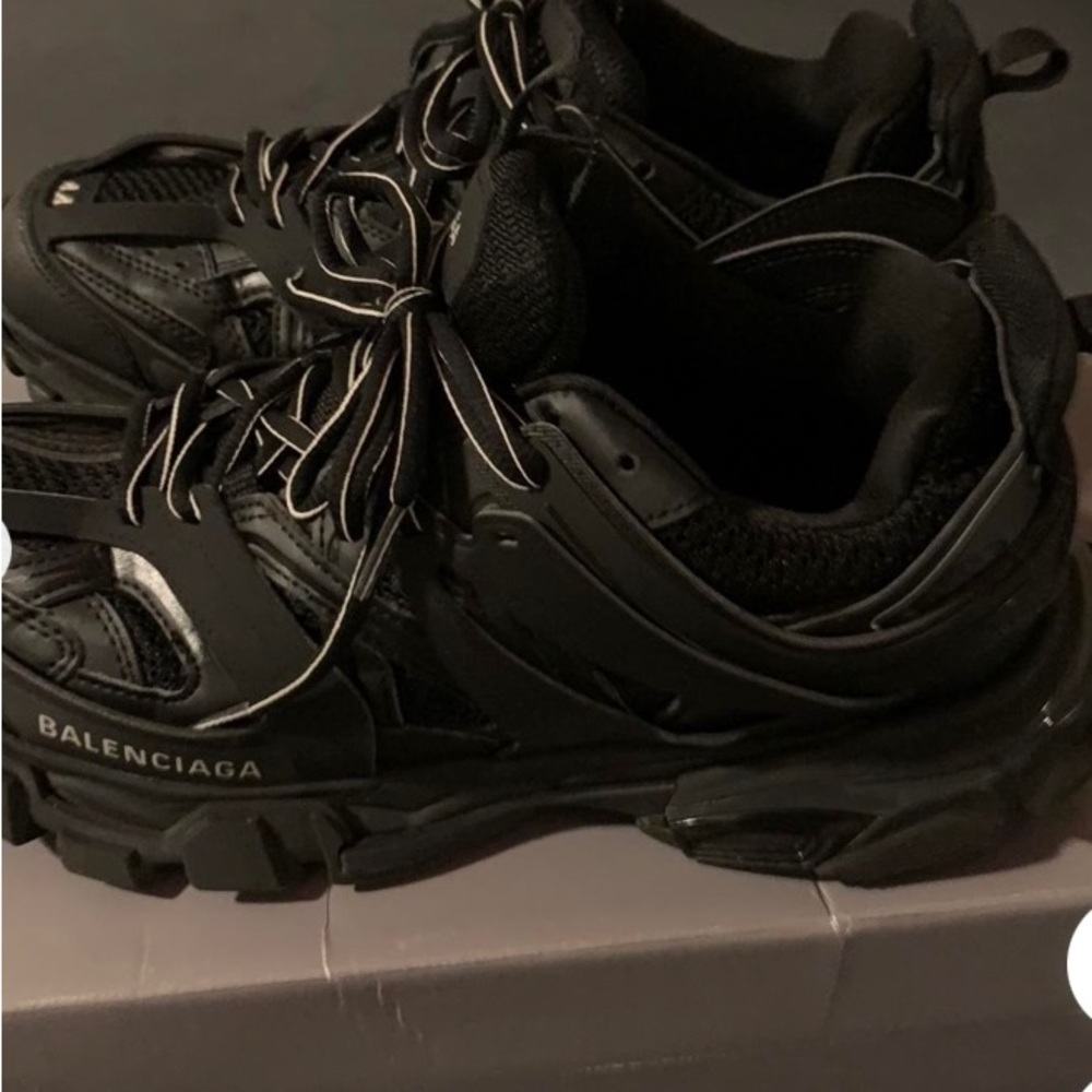 Balenciaga Black Sneakers Rugged Sole Mesh Design - Picture 2 of 4